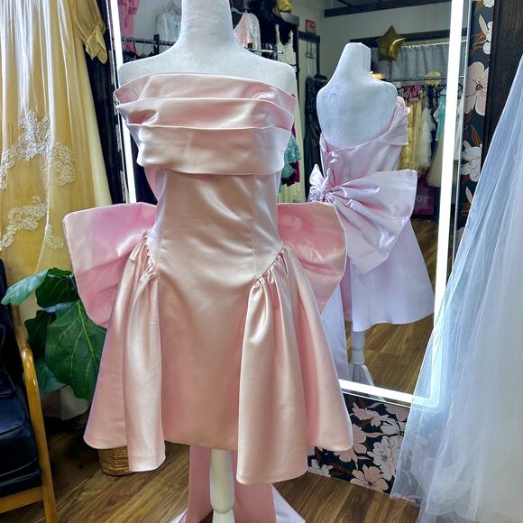 Soft Pink Satin Coquette Formal Dress Ruffle Bodice Dramatic Oversized Bow Train - Picture 4 of 12